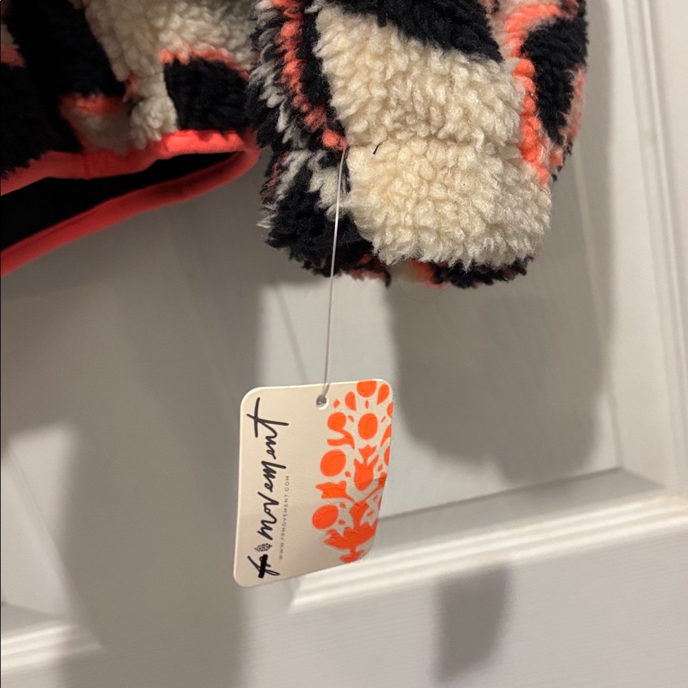 ‼️BNWT‼️ free people movement rocky ridge pullover - Picture 5 of 7